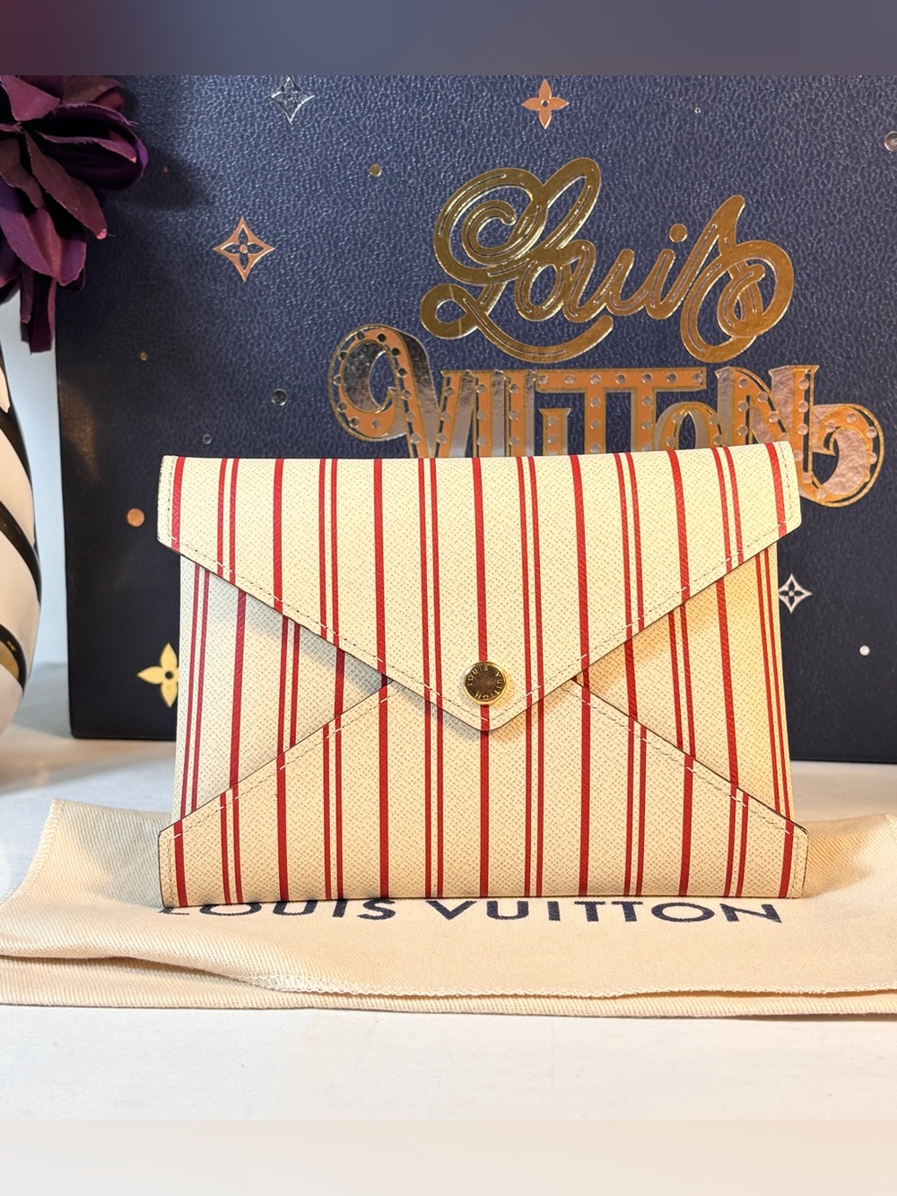 Louis Vuitton Medium Catogram Grace Coddington Kirigami